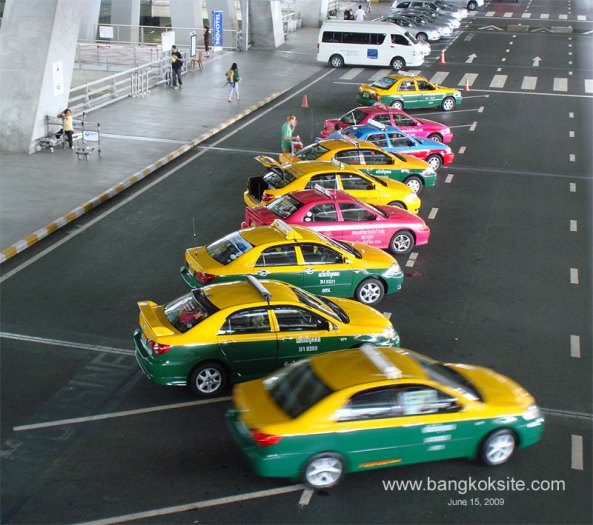 AirportTaxis_800